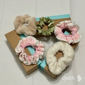 5 pcs Scrunchie set